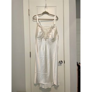 Cream Bridal Nightgown